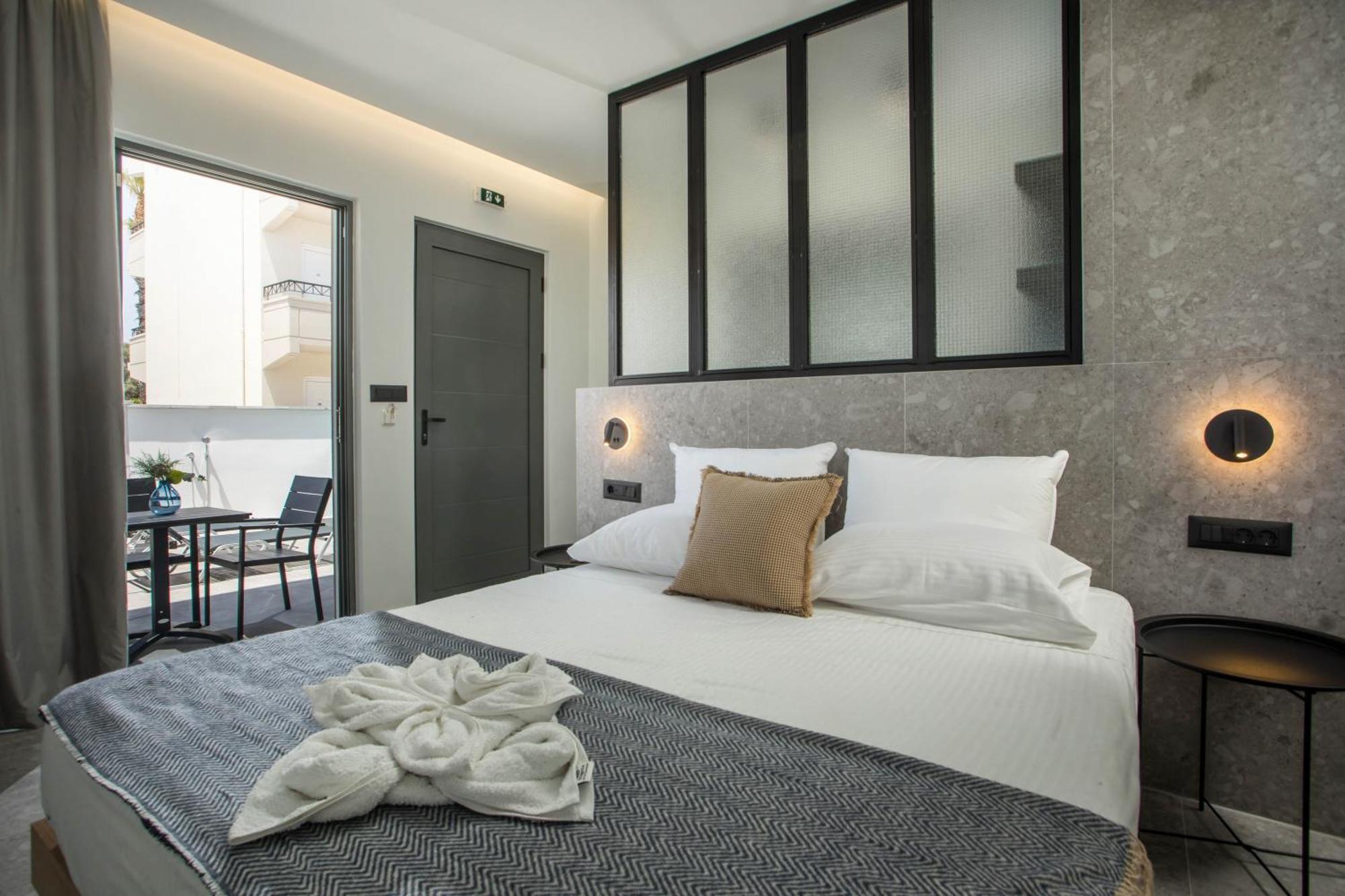 Dias Studios & Suites Faliraki Quarto foto